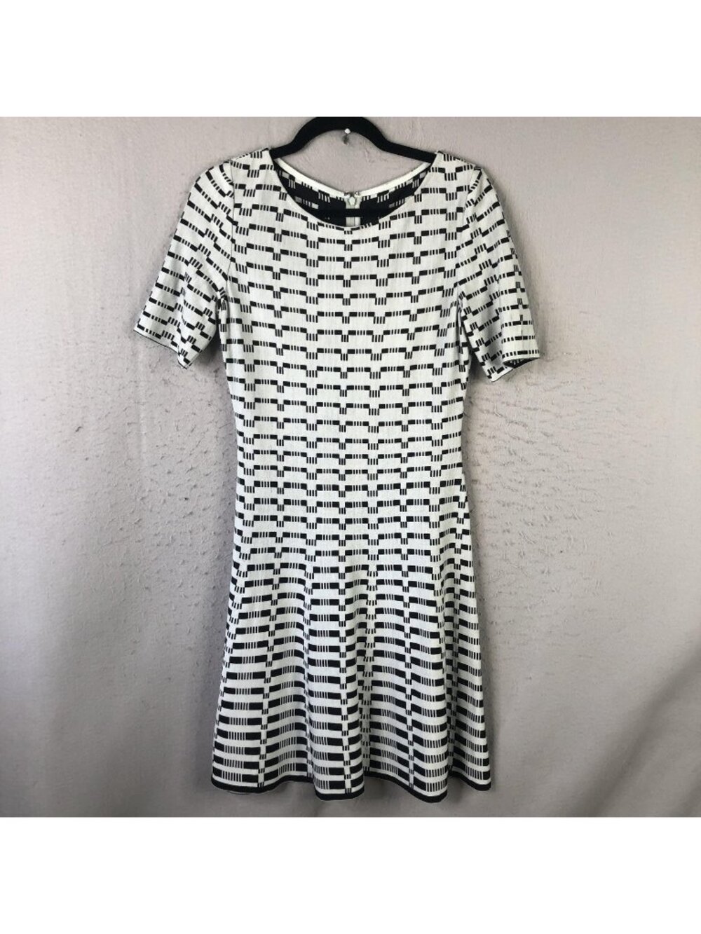 St. John Dress Womens 4 White Geometric Knit Fit Flare Half Sleeve Workwear